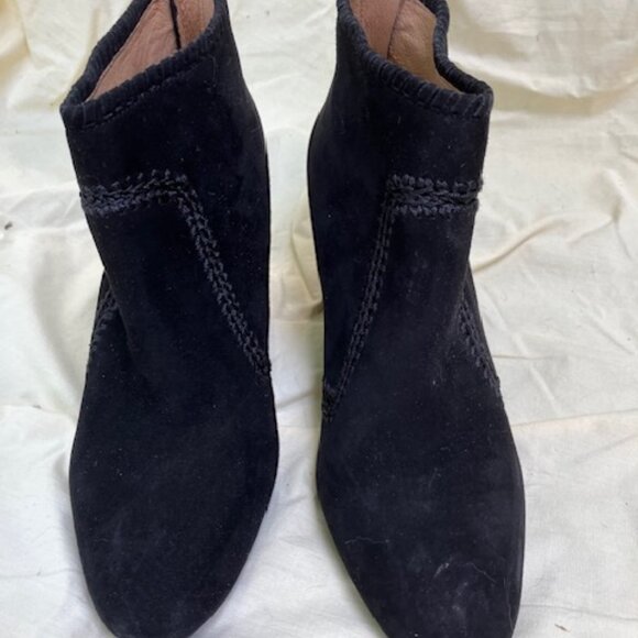 Cute Pair Jack Rogers boots - Picture 1 of 6
